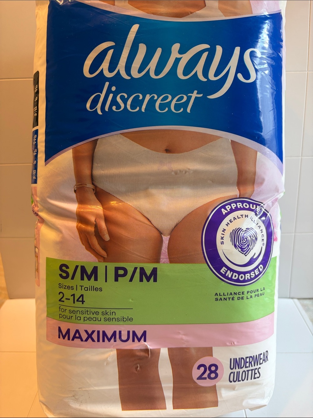 Always Discreet Maximum Absorbency
Sensitive Skin
Women's Underwear in White